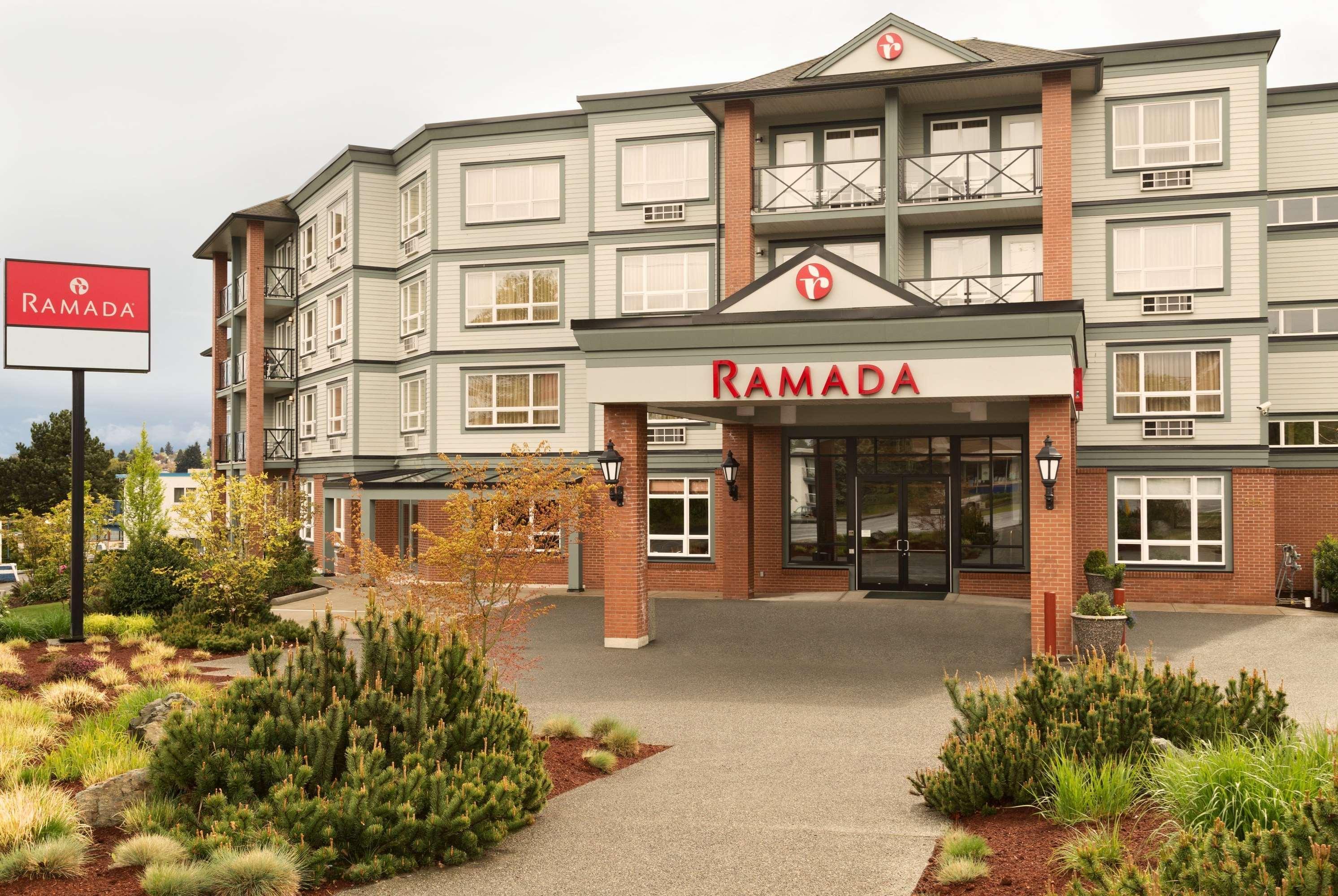 Hotel Ramada By Wyndham Nanaimo Exterior foto